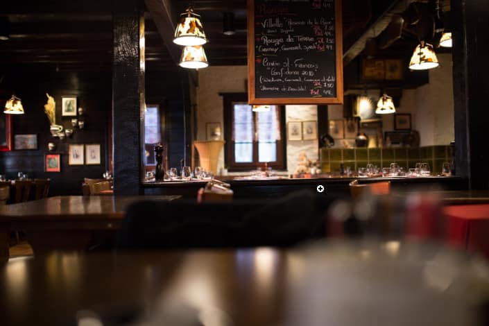 an empty pub