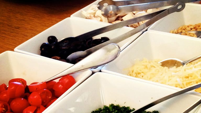 Tips on Catering for Your Party Guest